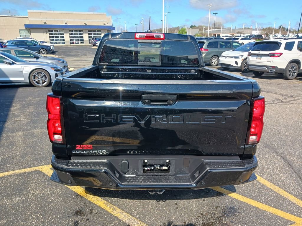 Used 2024 Chevrolet Colorado Z71 w/ Z71 Convenience Package 2 image 4