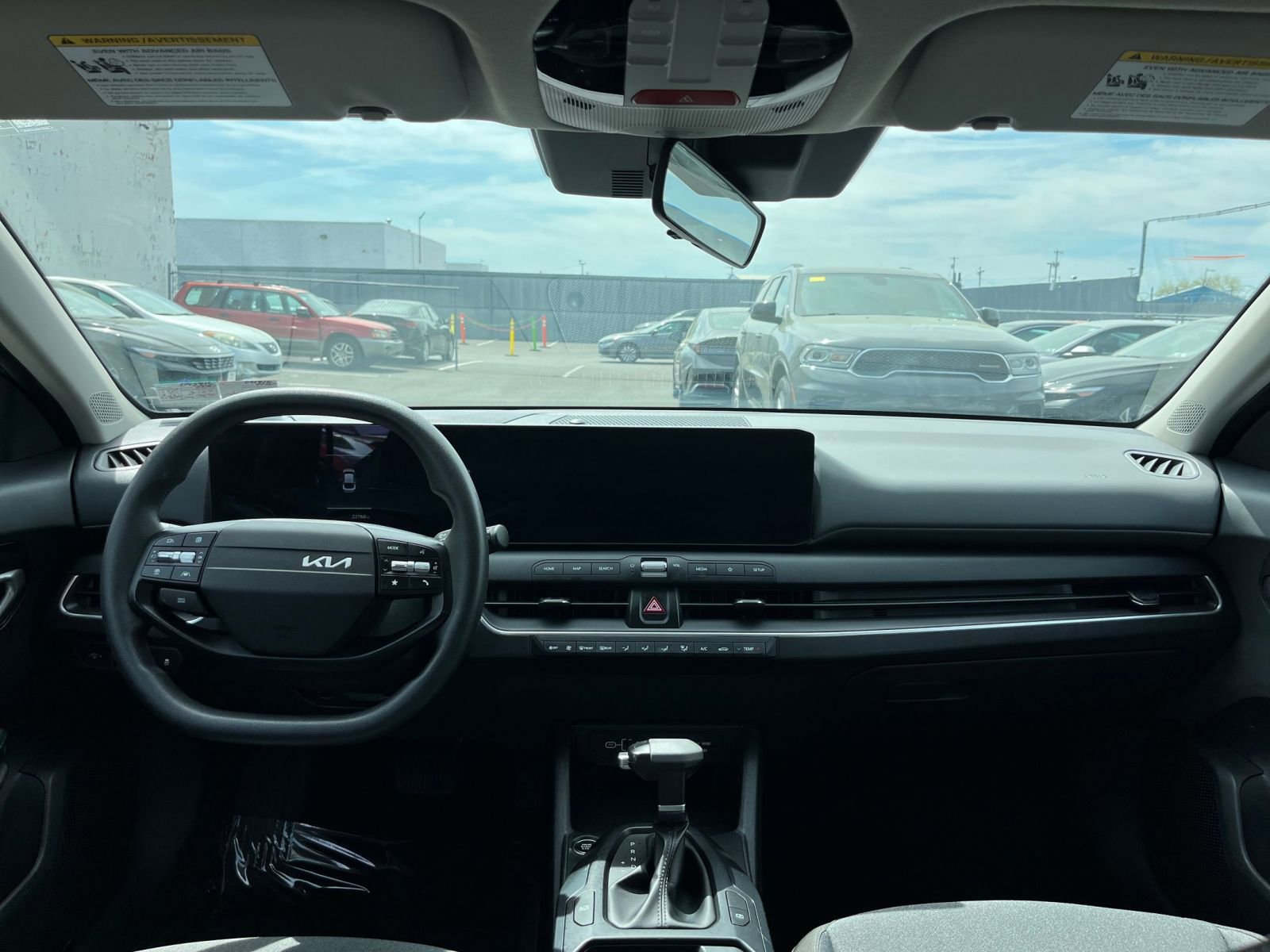 Used 2025 Kia K4 FWD image 33