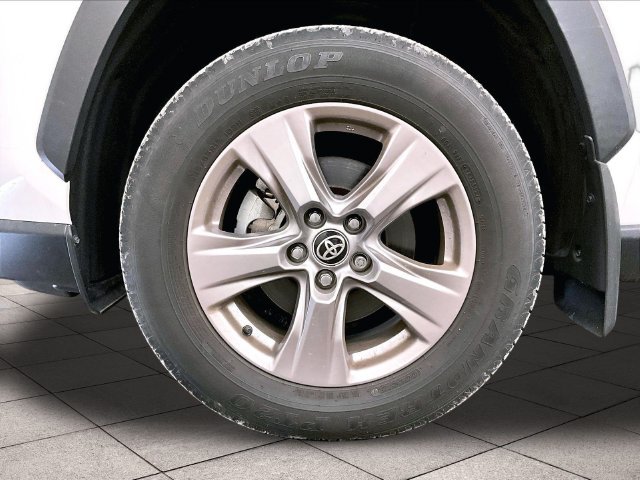 Used 2023 Toyota RAV4 XLE w/ Convenience Package AWD/4WD image 8