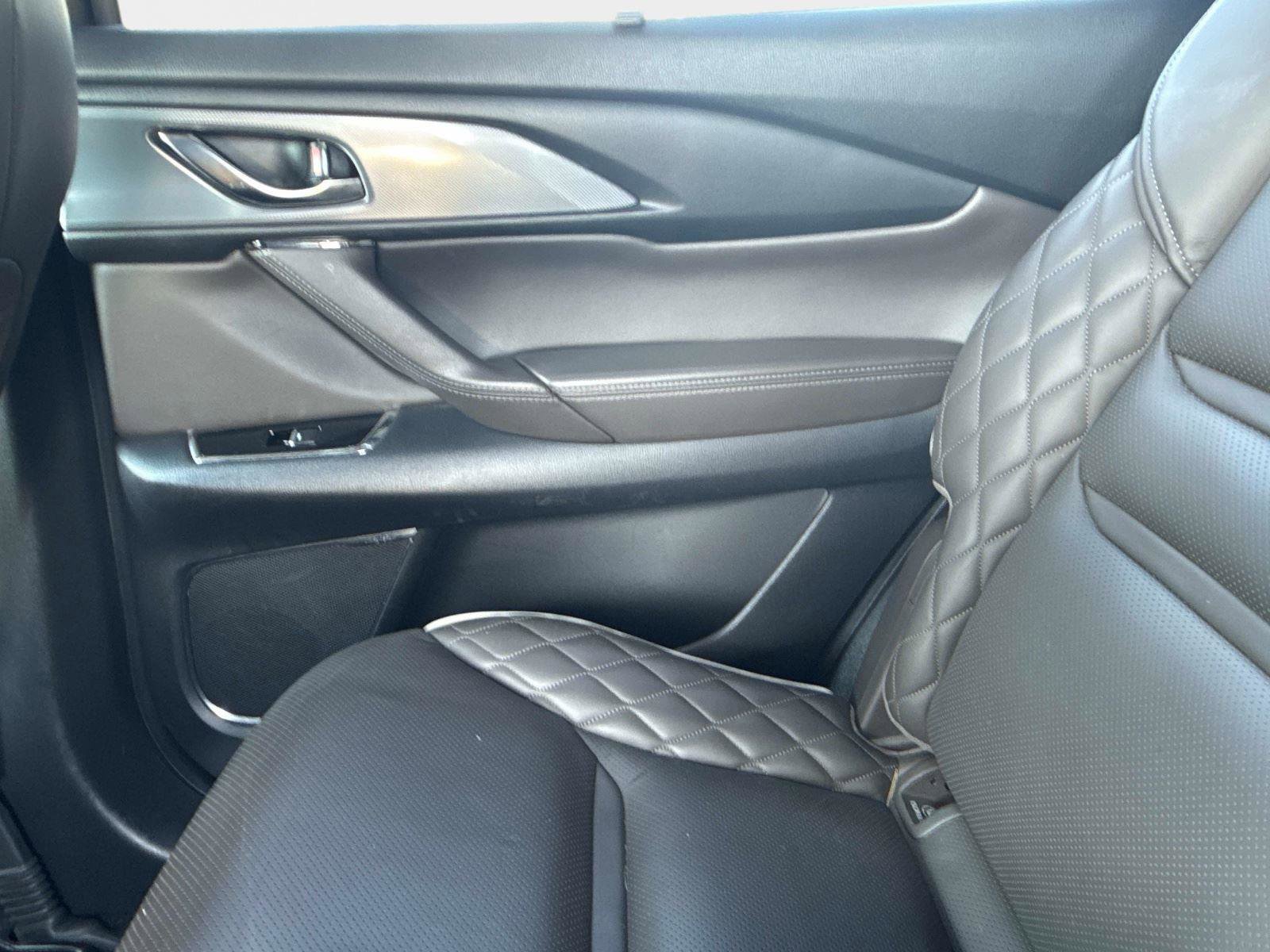 Used 2023 MAZDA CX-9 Signature image 15