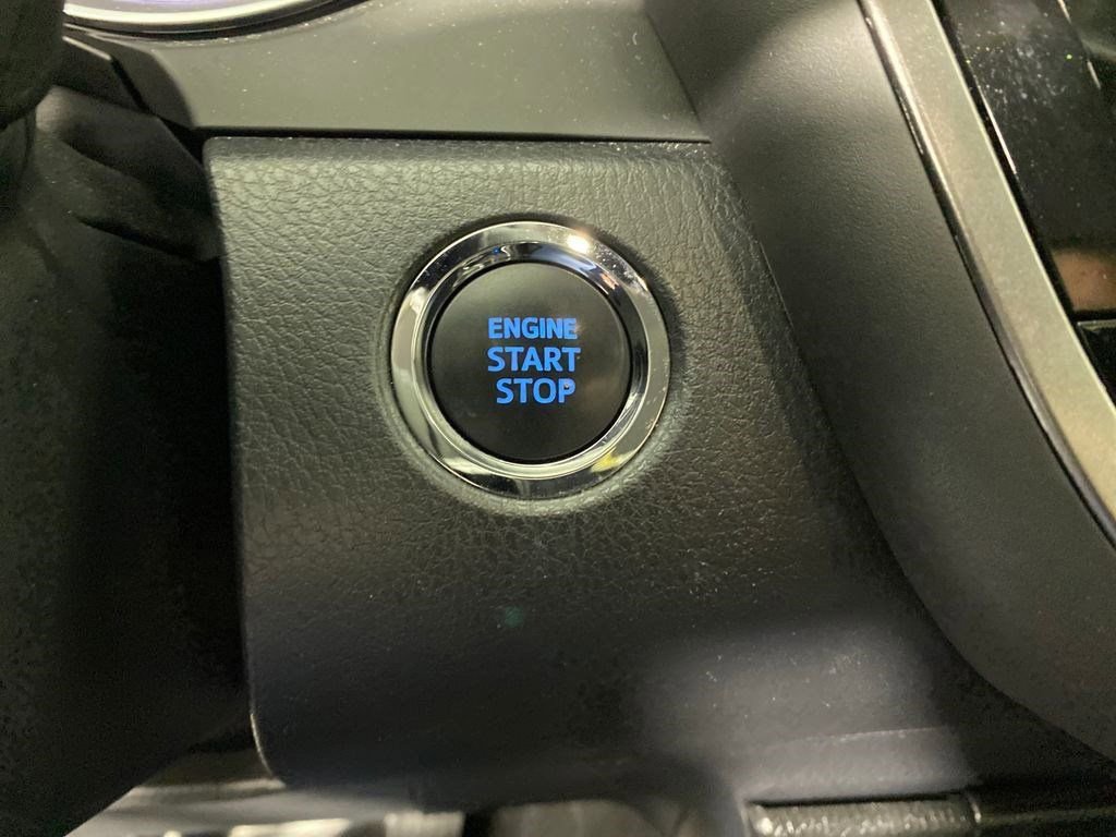 Used 2023 Toyota Camry XLE image 19