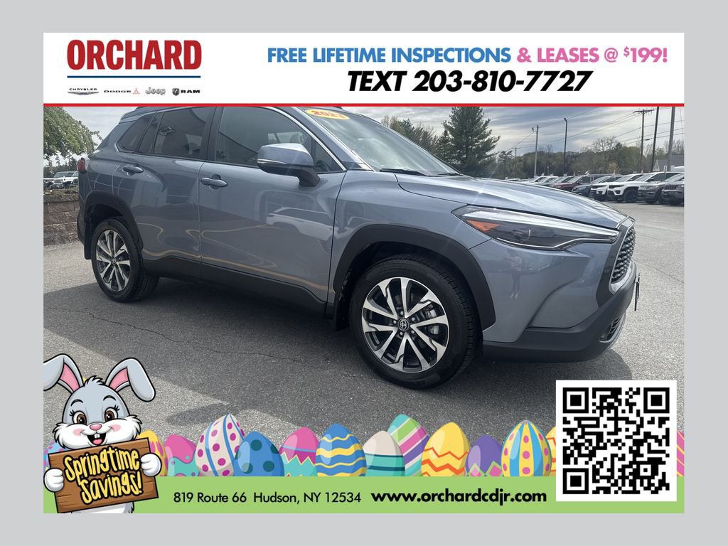 Used 2023 Toyota Corolla Cross XLE w/ Convenience Package image 1