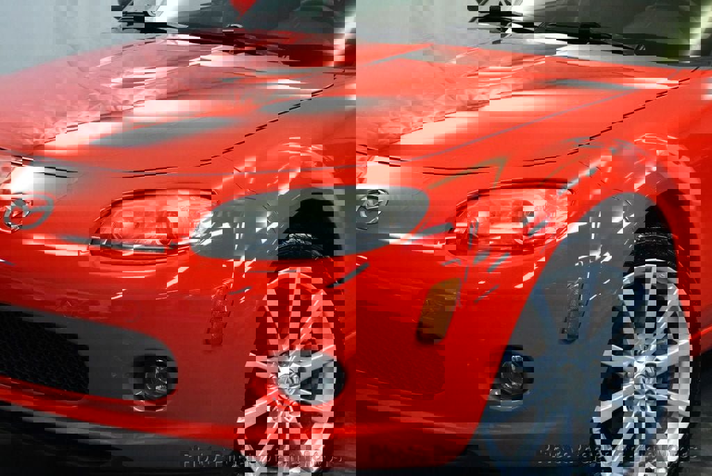 Used 2006 MAZDA MX-5 Miata Sport w/ Suspension Pkg RWD image 3