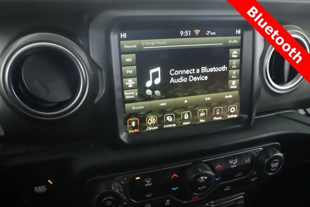 Used 2023 Jeep Wrangler Sahara image 4