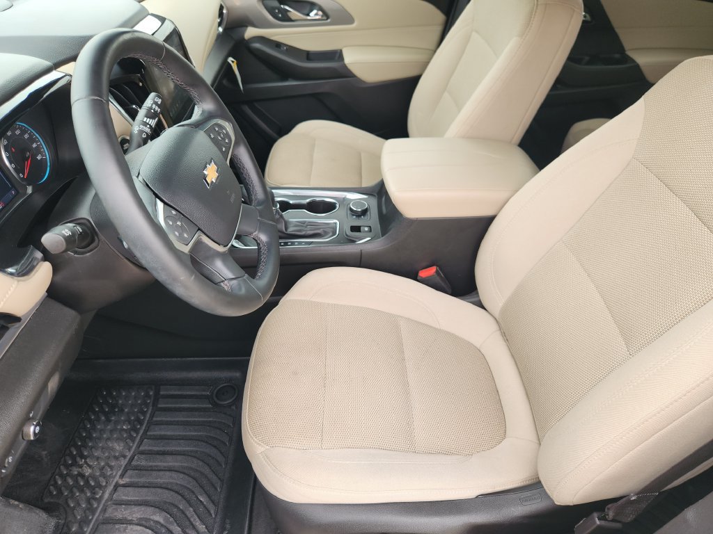 Used 2023 Chevrolet Traverse LT FWD image 13