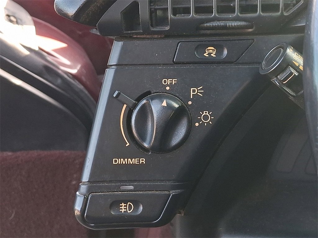 Used 1993 Chevrolet Corvette Convertible image 23