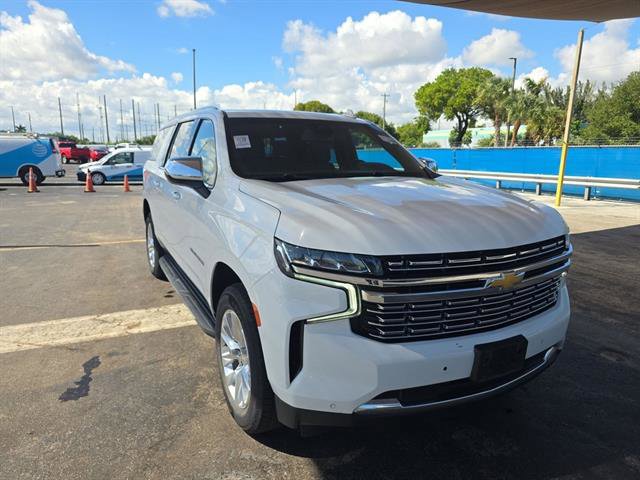 Used 2023 Chevrolet Suburban Premier image 2