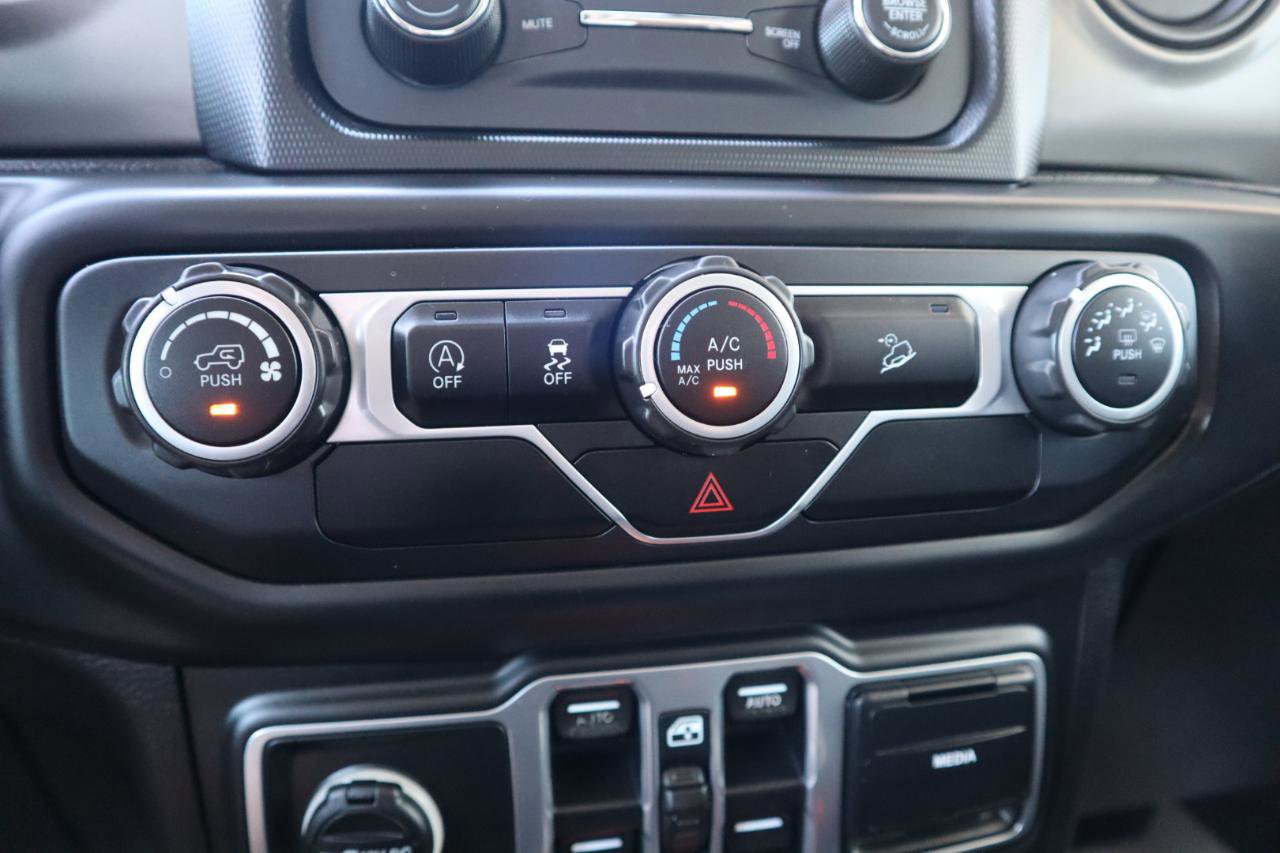 Used 2018 Jeep Wrangler Unlimited Sport S AWD/4WD image 65