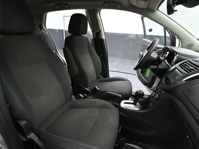 Used 2016 Chevrolet Trax LS image 38