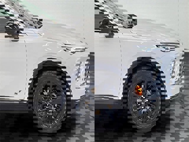 Used 2025 Buick Envision Sport Touring image 8