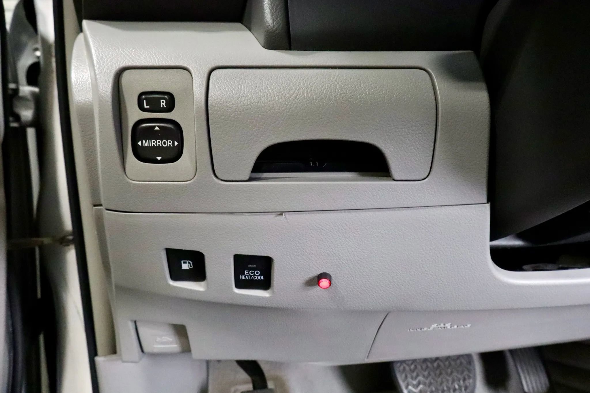 Used 2009 Toyota Camry Hybrid image 23