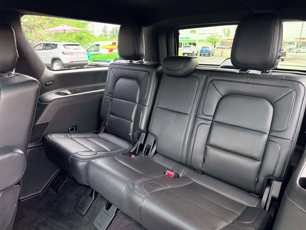 Used 2019 Lincoln Navigator L Select AWD/4WD image 13