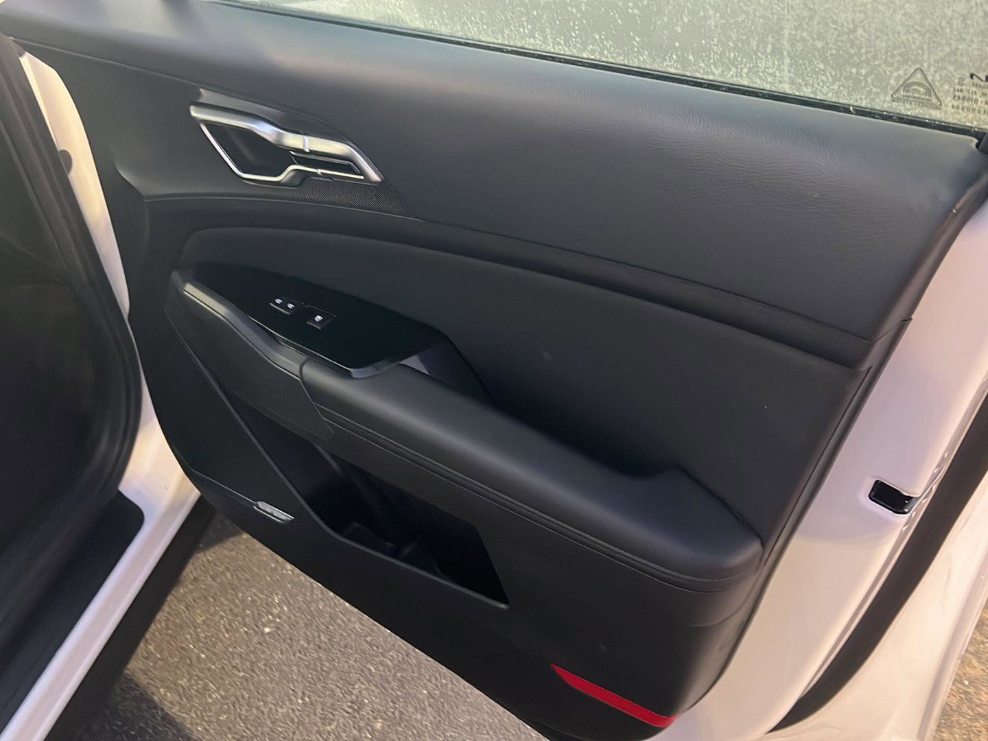 Used 2023 Kia Sportage SX image 14