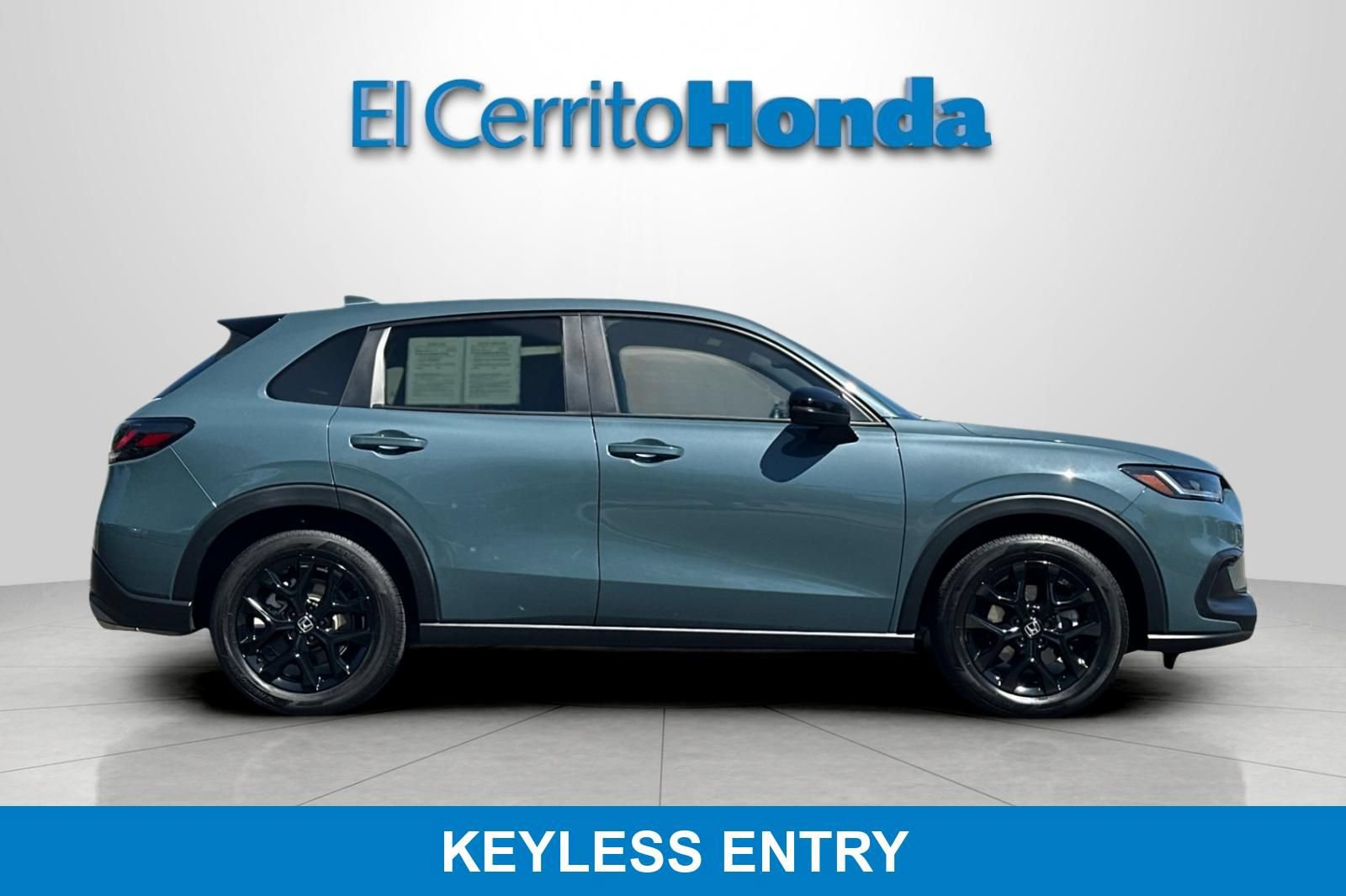 Used 2024 Honda HR-V Sport image 2