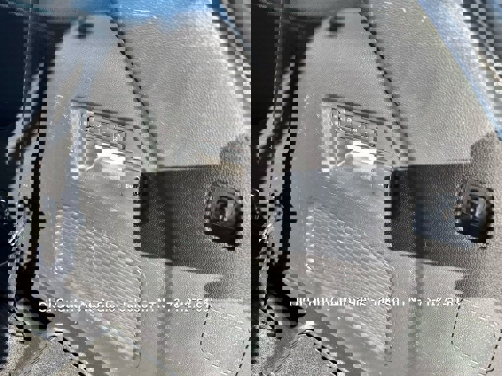 Used 2021 Ford Explorer Limited w/ Equipment Group 301A image 10