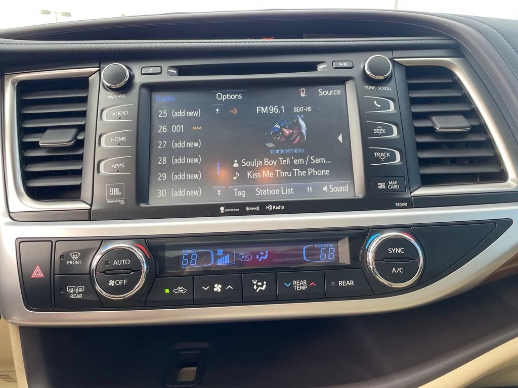Used 2018 Toyota Highlander Limited Platinum AWD/4WD image 23