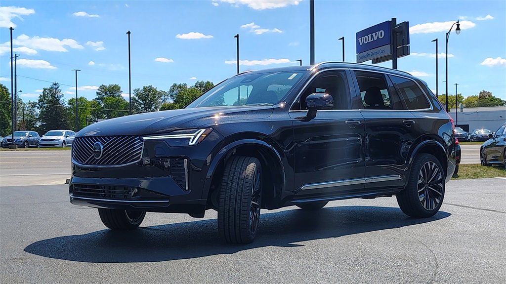 New 2026 Volvo XC90 B6 Ultra w/ Protection Package image 6