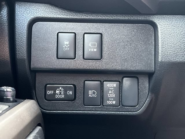 Used 2022 Toyota Tacoma Limited AWD/4WD image 38