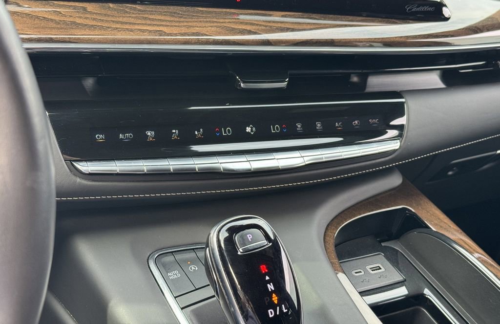 Used 2023 Cadillac Escalade Sport Platinum image 22