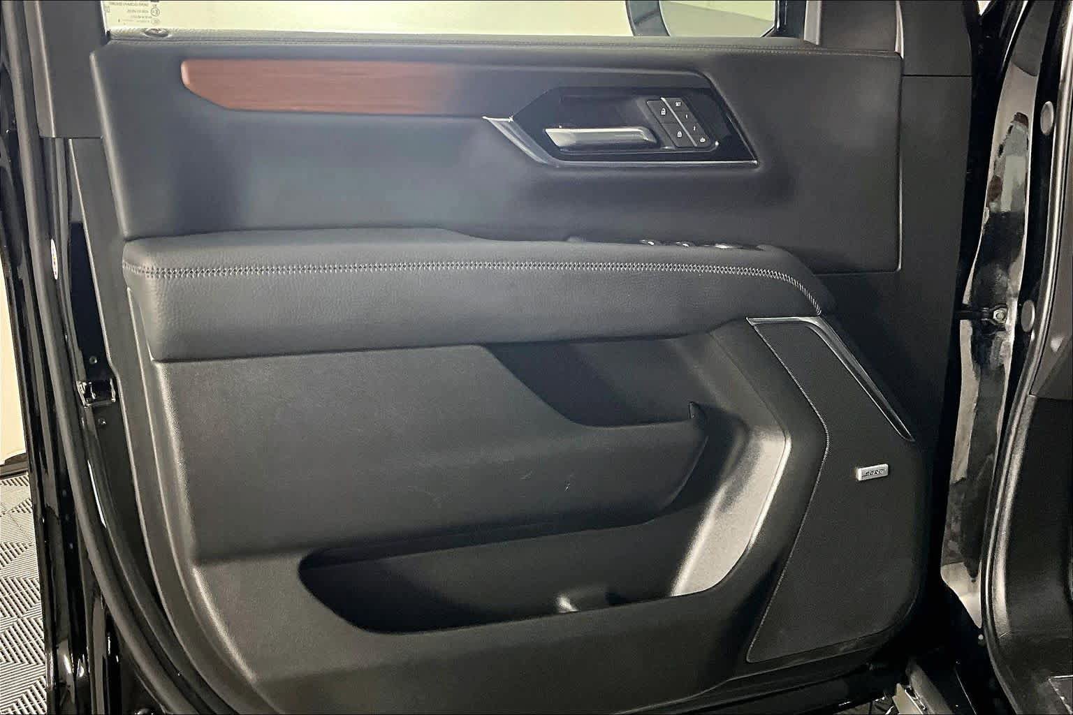 Certified 2025 GMC Yukon Denali AWD/4WD image 21