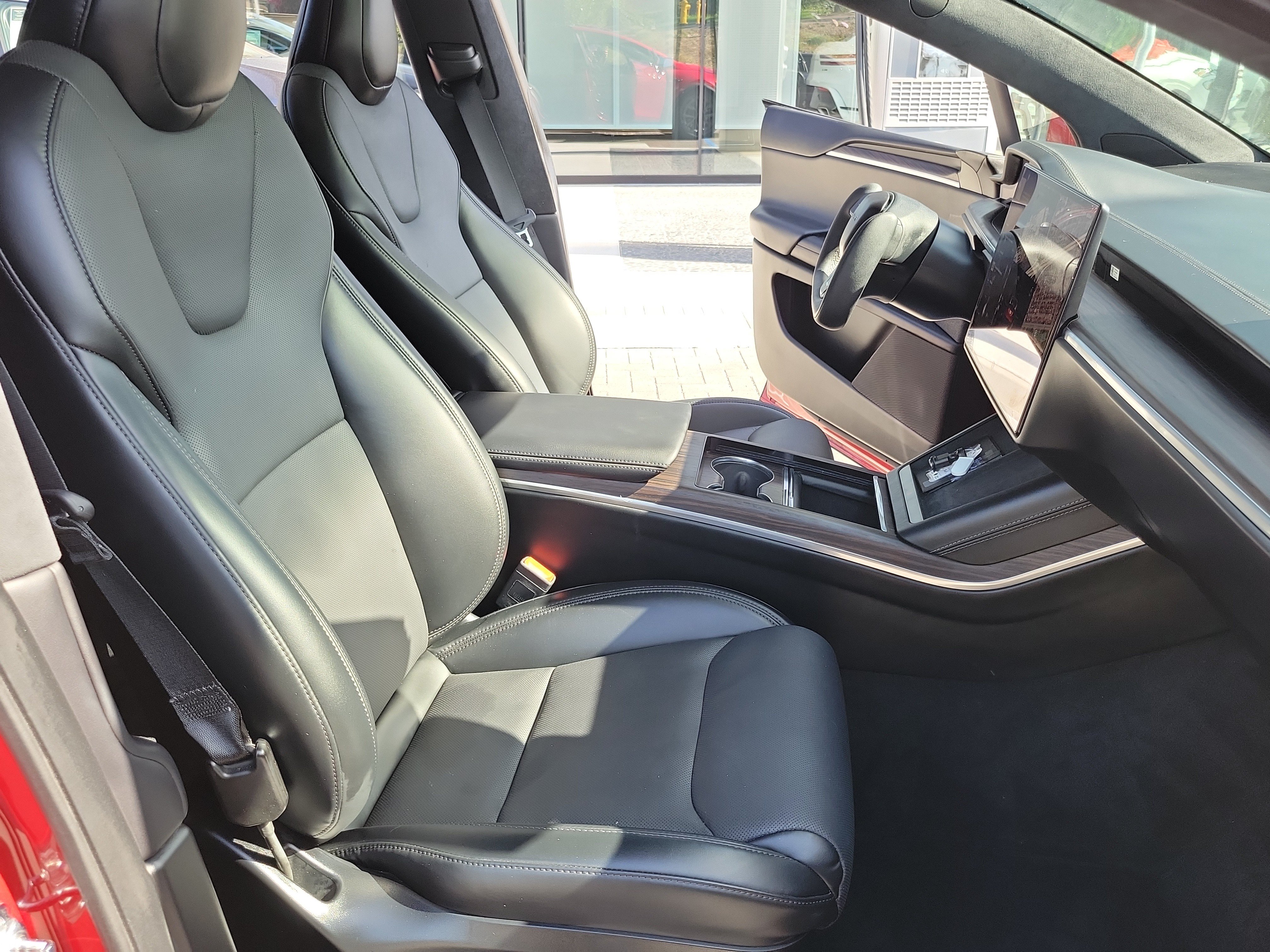 Used 2024 Tesla Model X Long Range AWD/4WD image 22