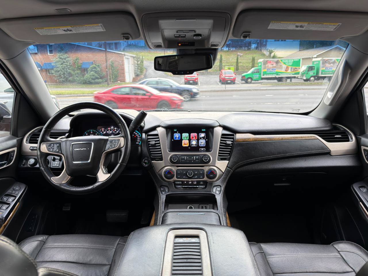 Used 2017 GMC Yukon Denali w/ Open Road Package AWD/4WD image 20