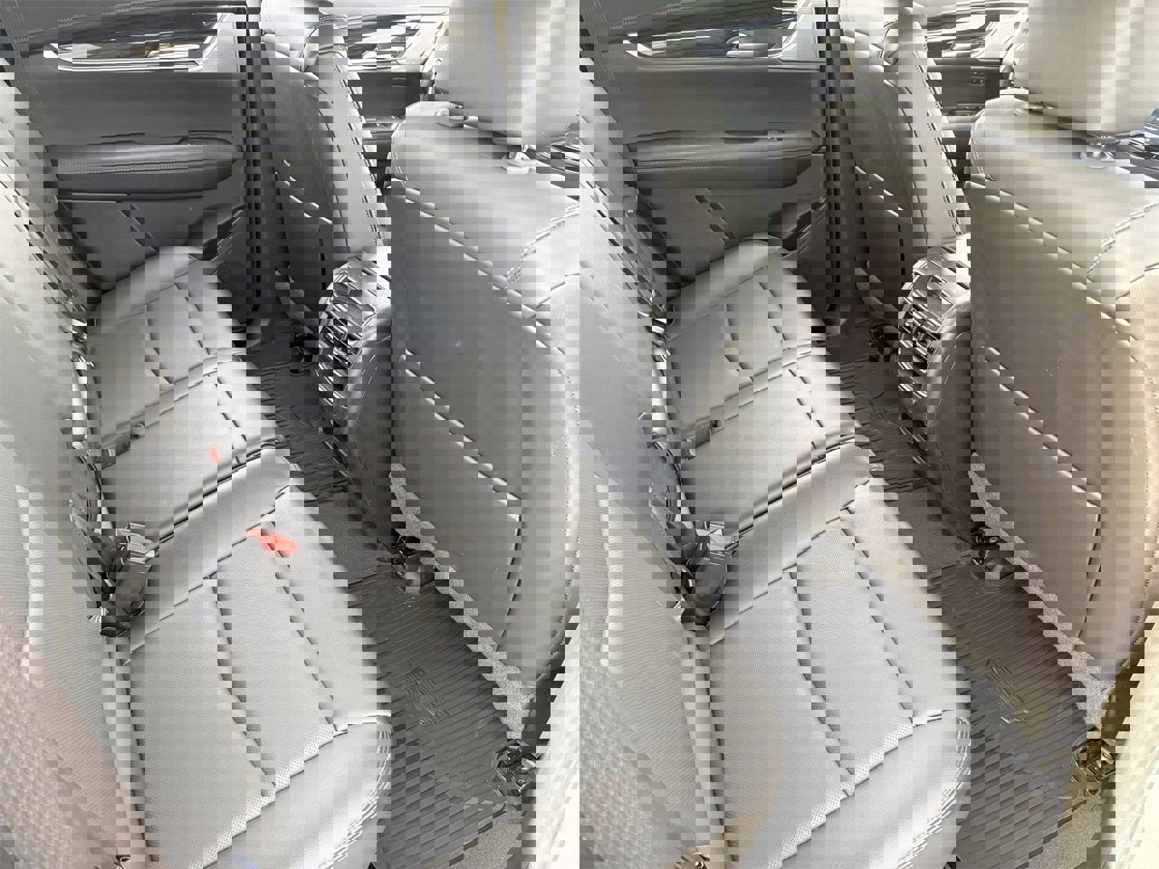 Certified 2025 Cadillac XT5 Premium Luxury image 15