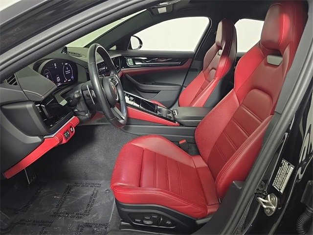Certified 2024 Porsche Panamera image 5