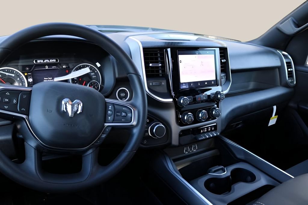 New 2026 RAM 1500 Express AWD/4WD image 13