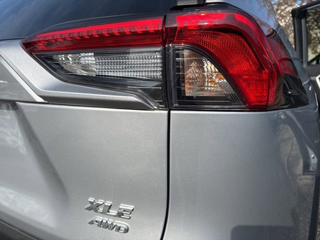 Used 2021 Toyota RAV4 XLE image 28