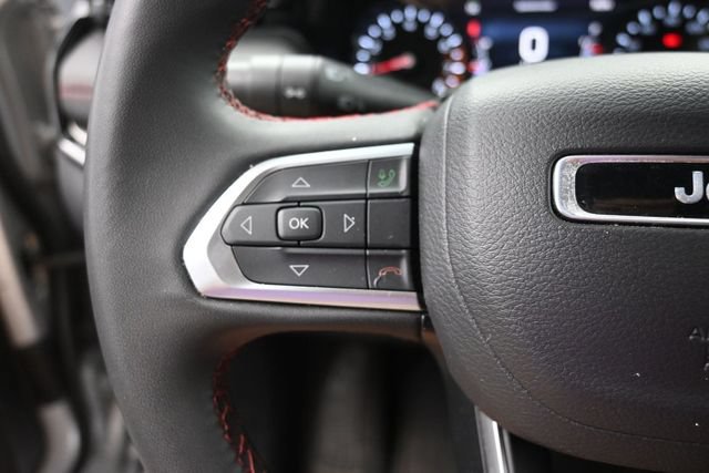 Used 2025 Jeep Compass Trailhawk AWD/4WD image 29