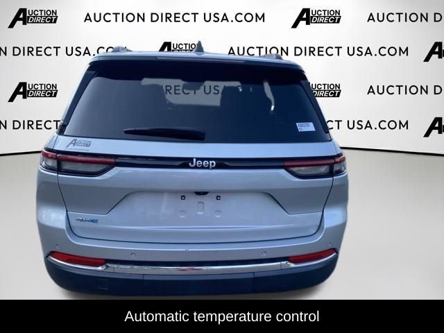Used 2024 Jeep Grand Cherokee Limited 4xe AWD/4WD image 5