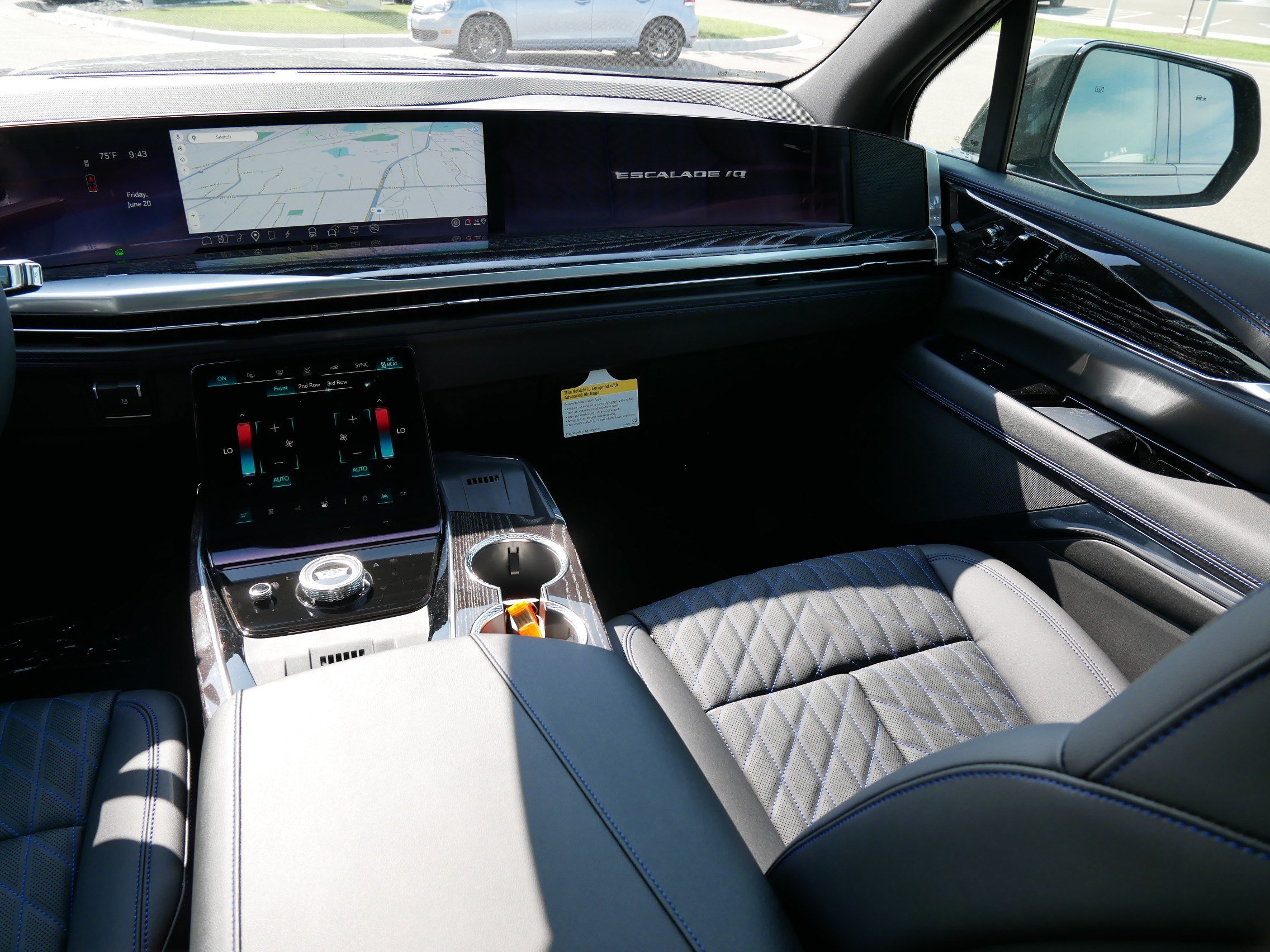 Used 2026 Cadillac Escalade IQ Sport 1 w/ LPO, Floor Liner Package AWD/4WD image 9