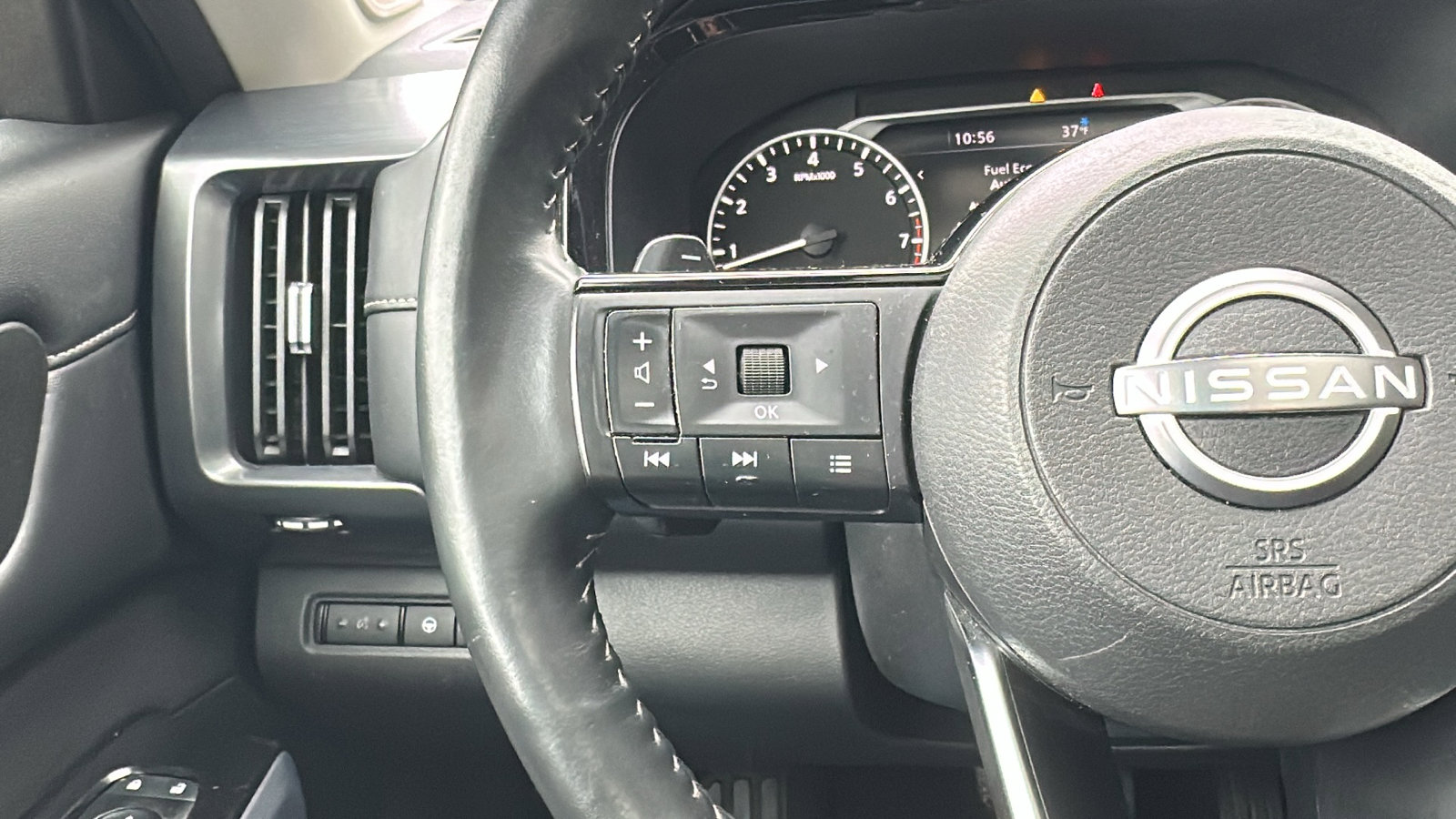 Certified 2023 Nissan Pathfinder SL w/ SL Premium Package image 16