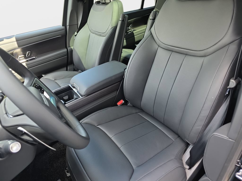 New 2026 Land Rover Range Rover Long Wheelbase SE AWD/4WD image 15