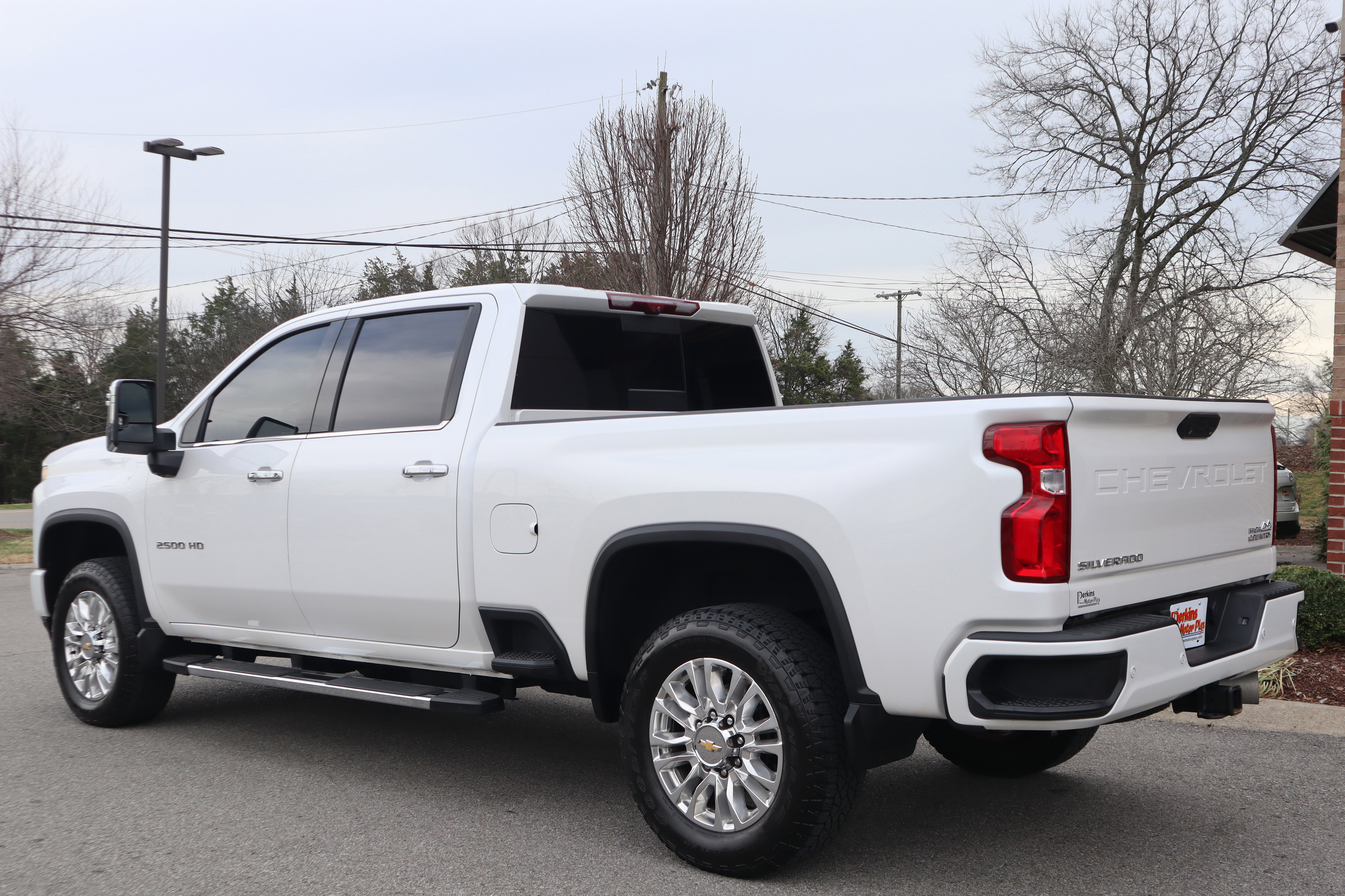 Used 2023 Chevrolet Silverado 2500 High Country w/ Technology Package image 9