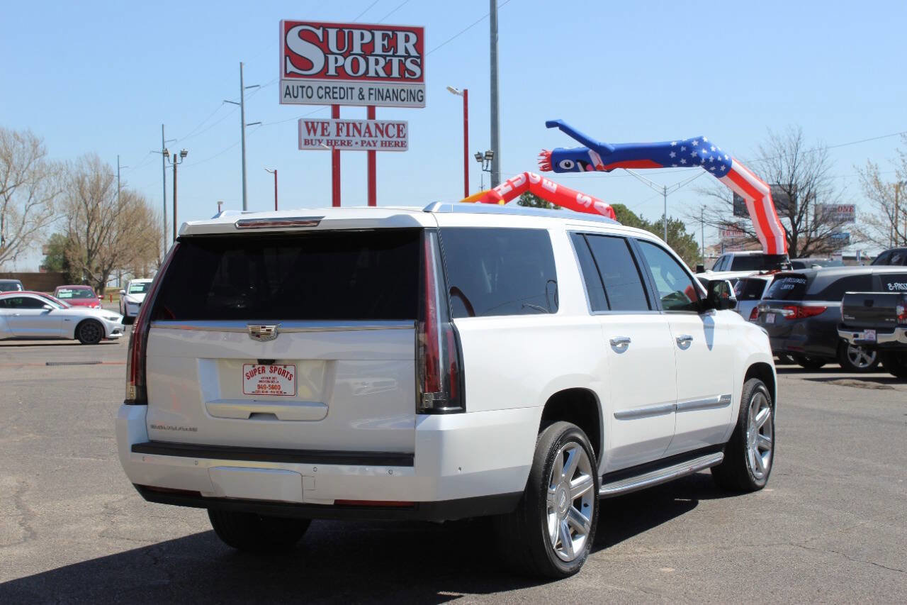 Used 2018 Cadillac Escalade ESV Luxury AWD/4WD image 4