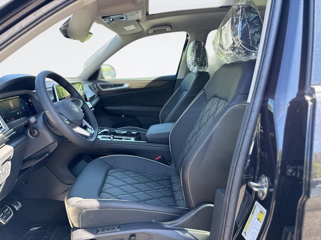 New 2026 Volkswagen Atlas SEL Premium R-Line AWD/4WD image 13