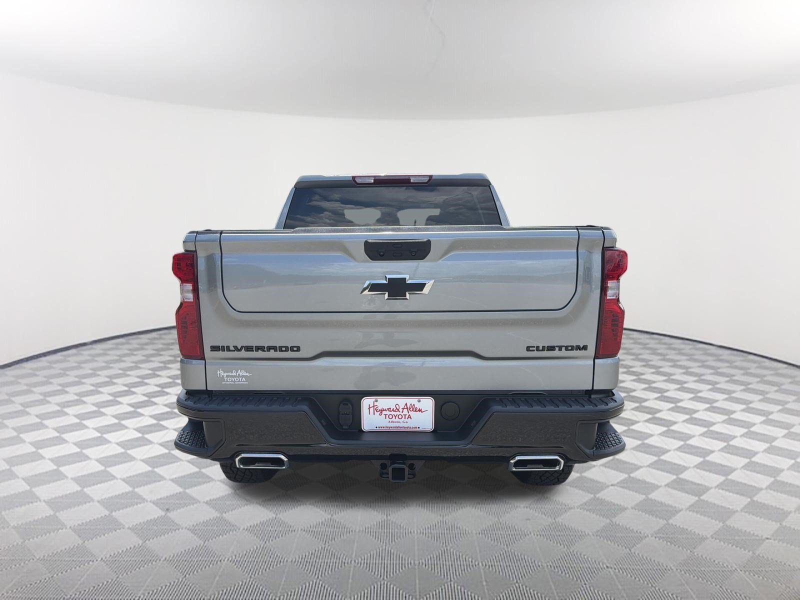 Used 2024 Chevrolet Silverado 1500 Custom Trail Boss AWD/4WD image 16