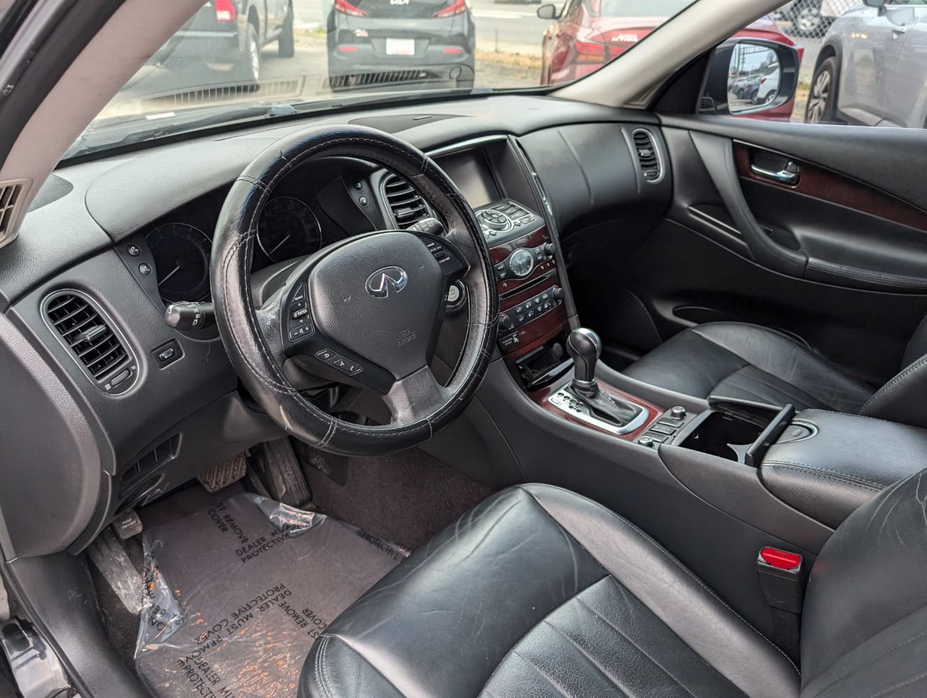 Used 2017 INFINITI QX50 2WD w/ Premium Plus Package image 12