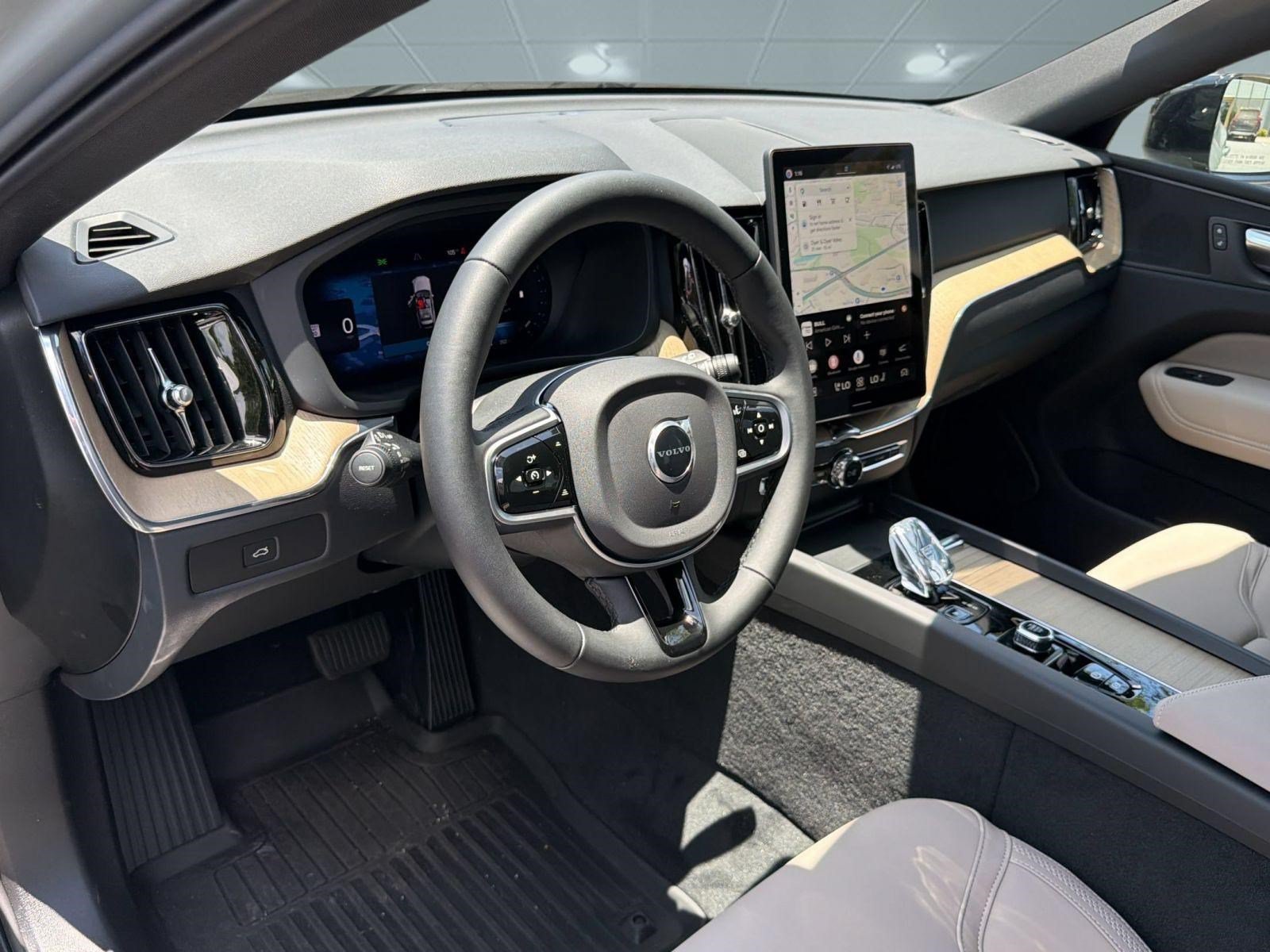 New 2026 Volvo XC60 B5 Plus w/ Protection Package Premier AWD/4WD image 4