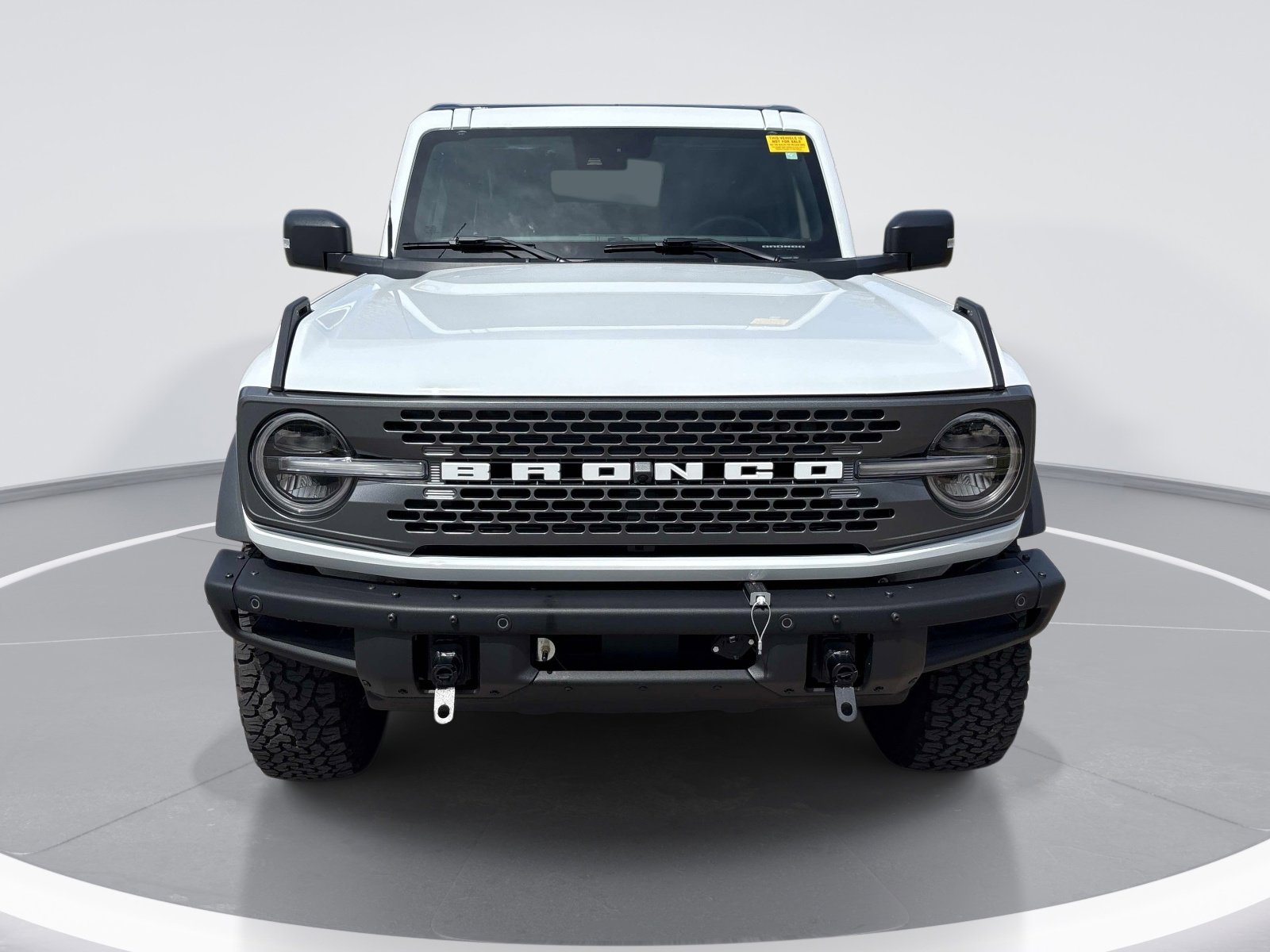 Used 2024 Ford Bronco Badlands image 2