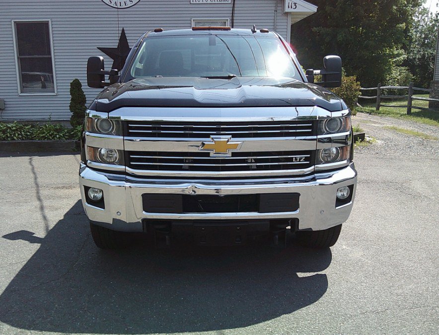 Used 2015 Chevrolet Silverado 2500 LTZ w/ LTZ Plus Package AWD/4WD image 10