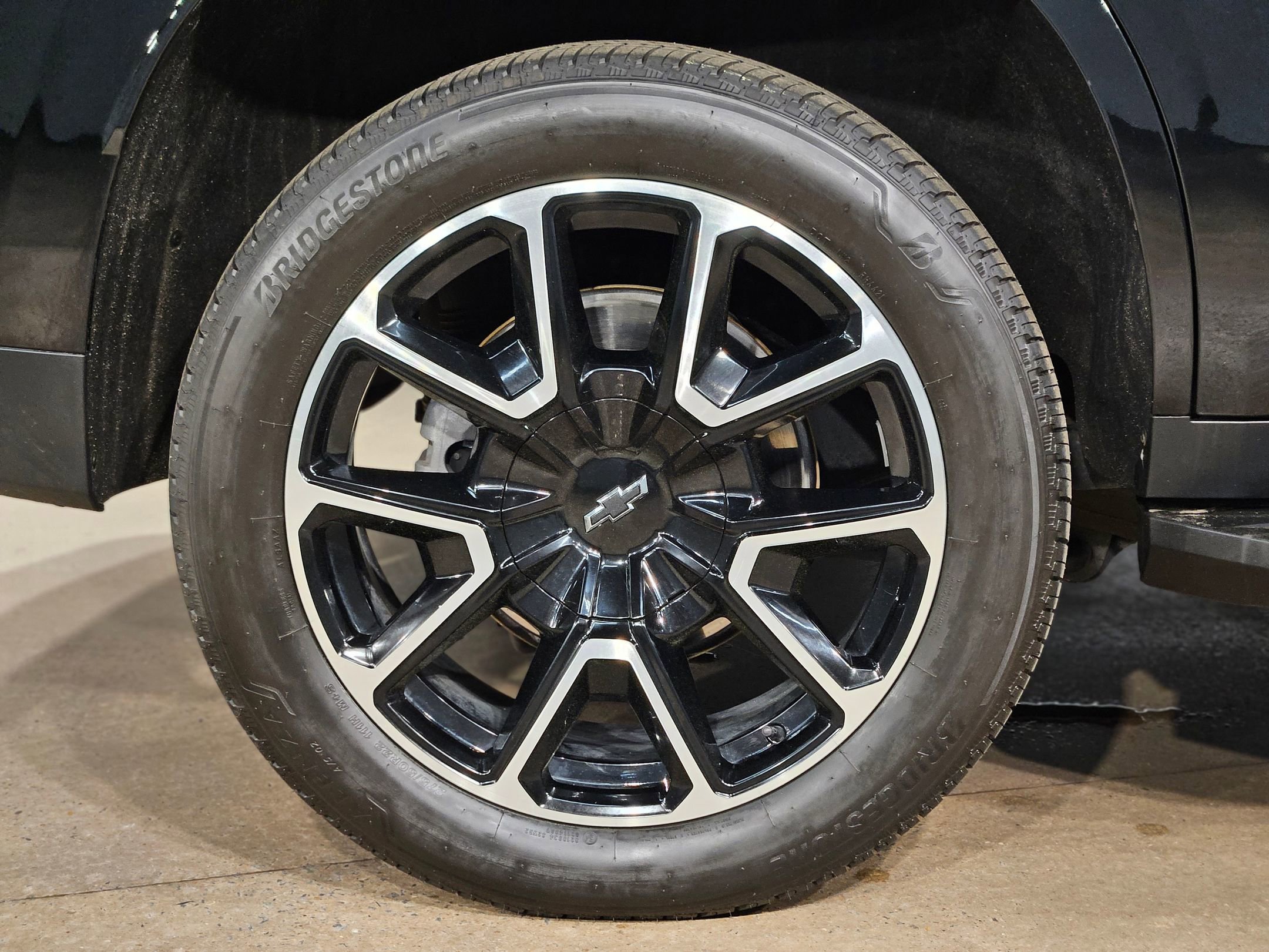 Used 2023 Chevrolet Tahoe RST AWD/4WD image 17