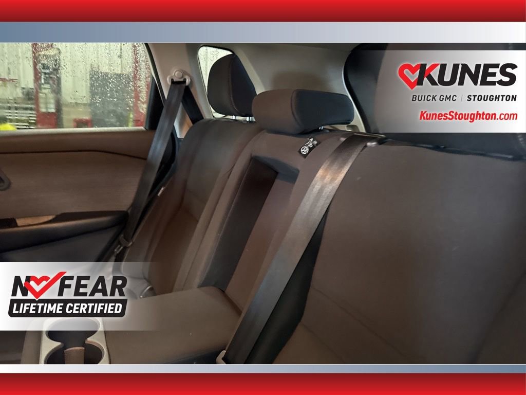 Used 2023 Nissan Rogue S image 34