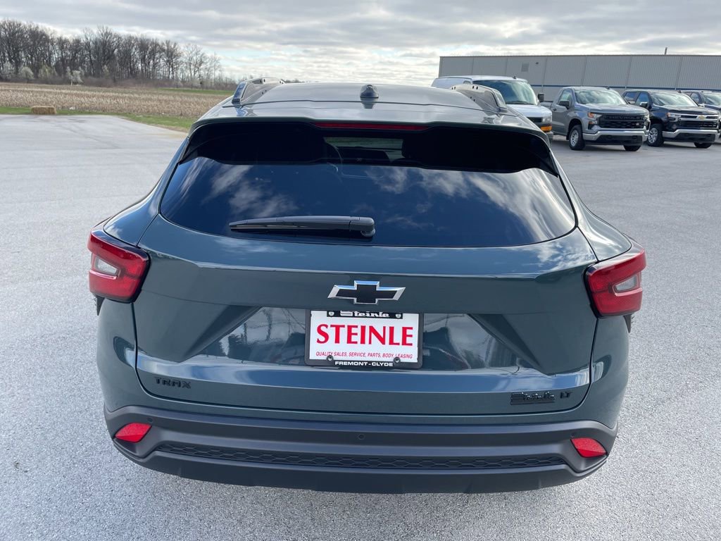 New 2026 Chevrolet Trax LT w/ Driver Confidence Package FWD image 6