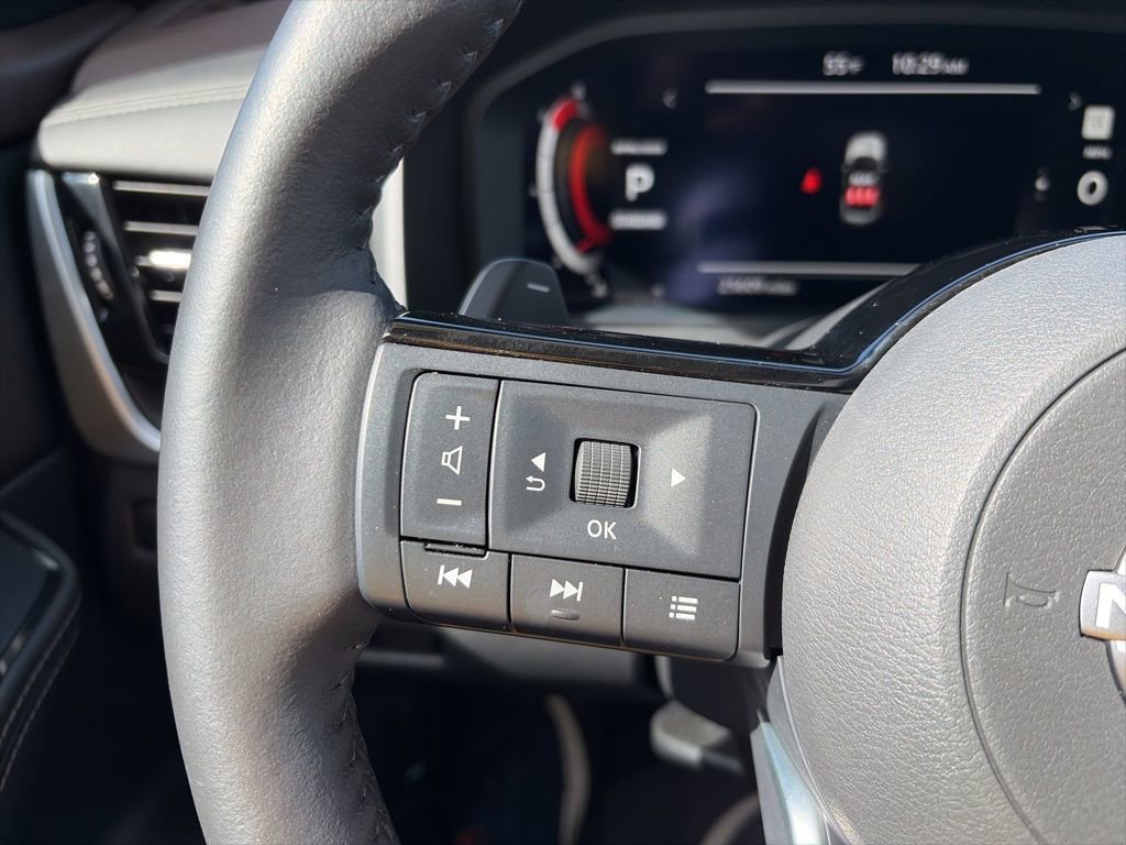 Certified 2023 Nissan Rogue Platinum w/ Platinum Premium Package image 14