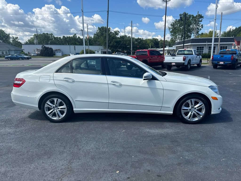 Used 2010 Mercedes-Benz E 350 Sedan image 2