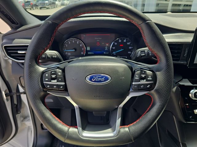 Used 2022 Ford Explorer ST-Line w/ Class IV Trailer Tow Package image 27