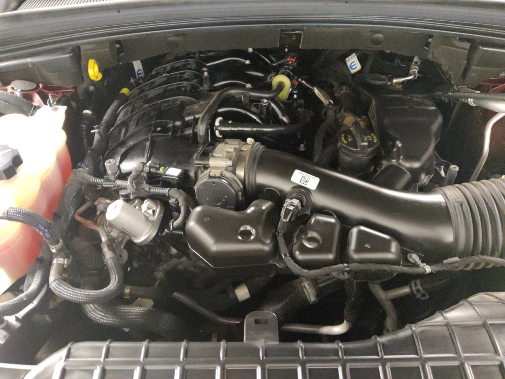 Used 2023 Jeep Grand Cherokee L Laredo image 30